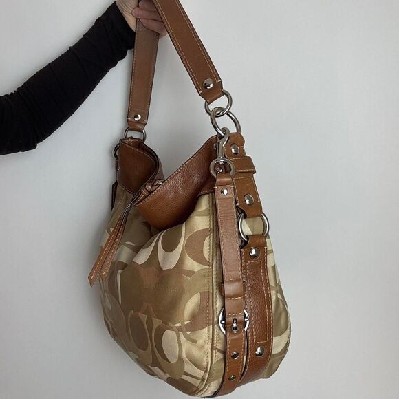 Coach Vintage Brown Signature Canvas and Brown Leather Large Shoulder Bag - Picture 2 of 7